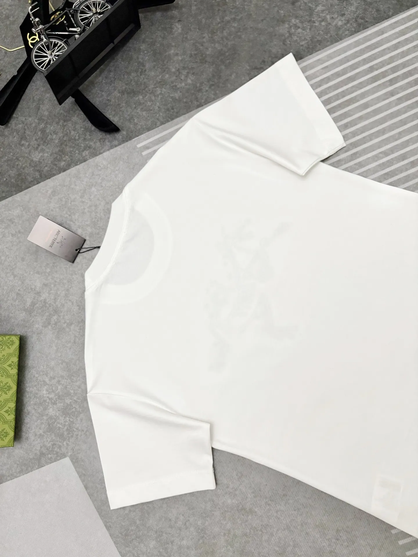 Arcteryx T 【Arcteryx ， 】 New Arrival ， Premium Versatile ， Same Style Arcteryx ， 1 logo， White ， + Blue ， ， ， 。 ， ， 。 ， 。 ， ， ！！ Sizes：S、M、L、XL、XXL